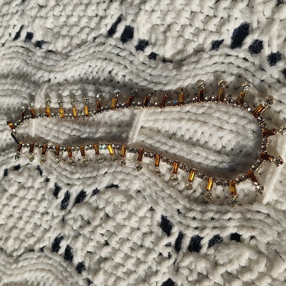Vintage Choker Necklace with Diamantes and Yellow Stones - Costume Jewelry - Picture 3 of 6